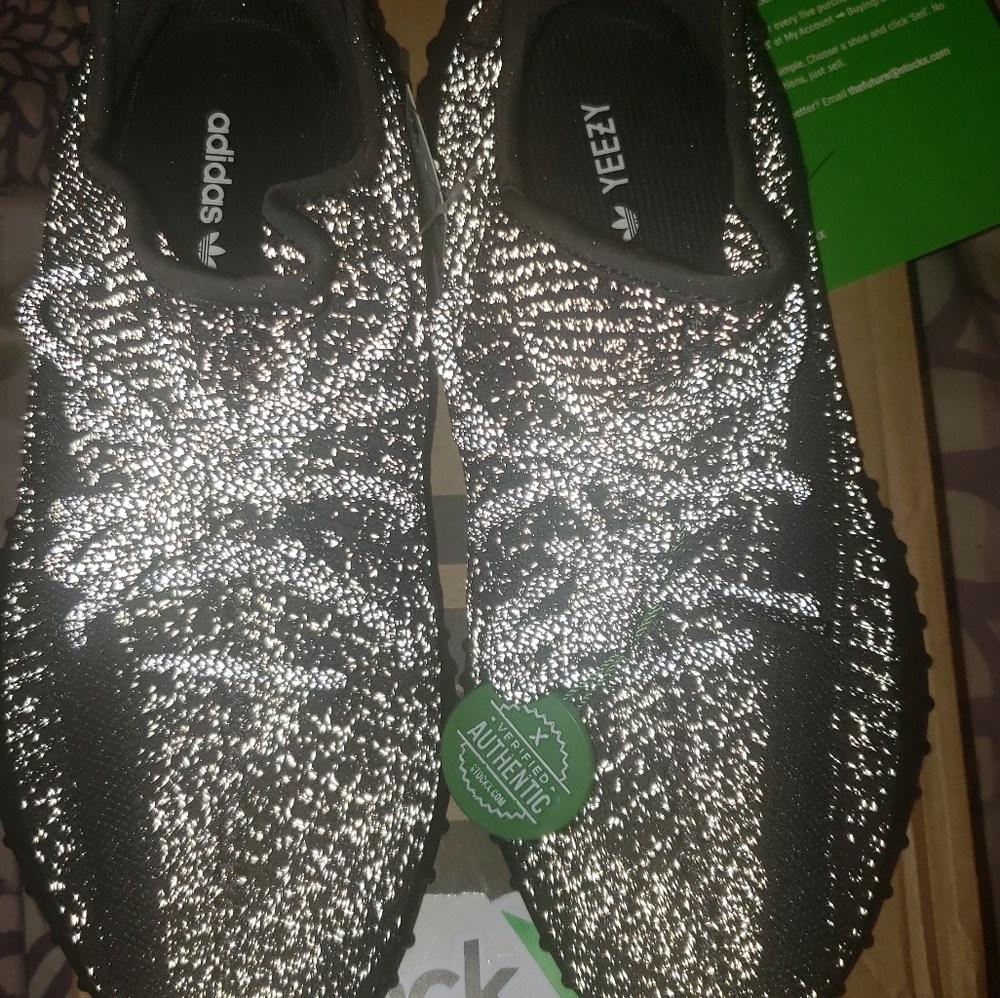 Yeezy boost 350 Black Reflective